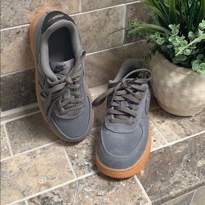 Boys Nike force 1 shoes